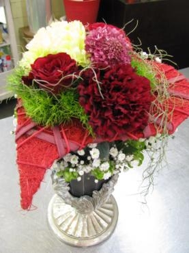 今日はバレンタイン(*^^)v｜「深山生花店」　（佐賀県多久市の花キューピット加盟店 花屋）のブログ