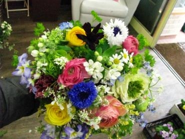卒業式シーズンですね。｜「深山生花店」　（佐賀県多久市の花キューピット加盟店 花屋）のブログ